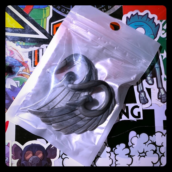 Grey & White Wing Spacers 4G/5mm - Picture 3 of 4